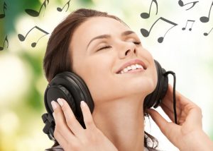 یادگیری زبان انگلیسی زبان انگلیسی آیا گوش کردن به موسیقی به یادگیری زبان انگلیسی کمک می‎کند؟ listening to music